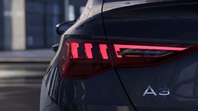 Audi A3 35 TFSI S-Line S-Tronic Sedan