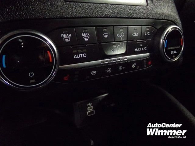 Ford Kuga Plug in Hybrid Titanium X