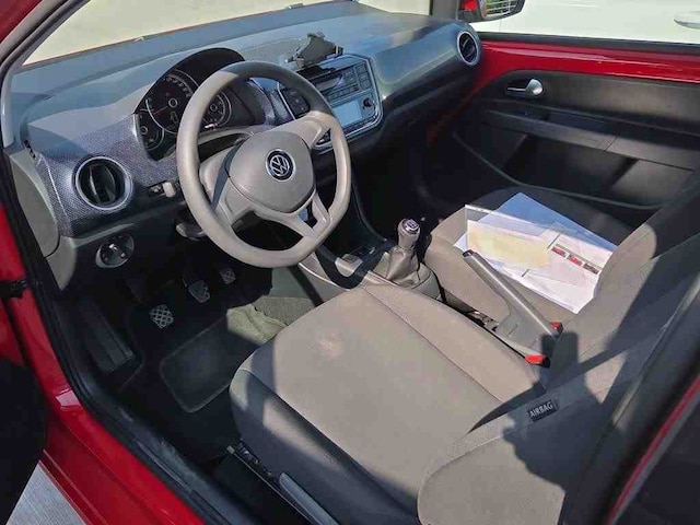 Volkswagen up! Move Move up!