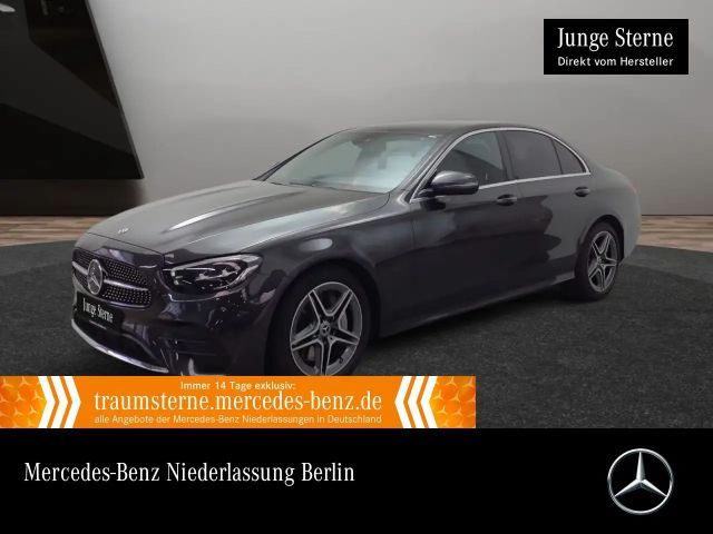 Mercedes-Benz E 300 AMG Line Sedan