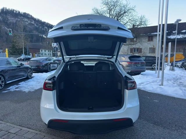 Tesla Model Y AWD Dual Motor Long Range