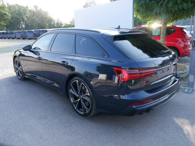 Audi S6 Avant Quattro
