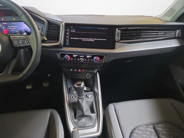 Audi A1 30 TFSI Allstreet