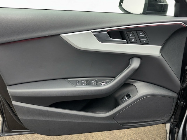 Audi A4 40 TFSI Avant S-Line S-Tronic