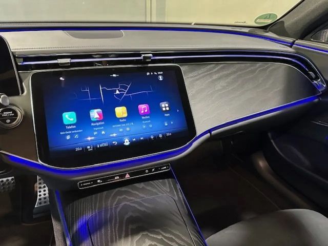 Mercedes-Benz E 220 AMG Line E 220 d Sedan