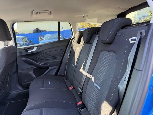 Ford Focus Active Wagon