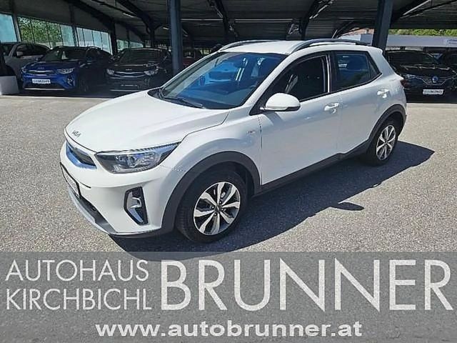 Kia Stonic 1,25 MPI ISG Silber