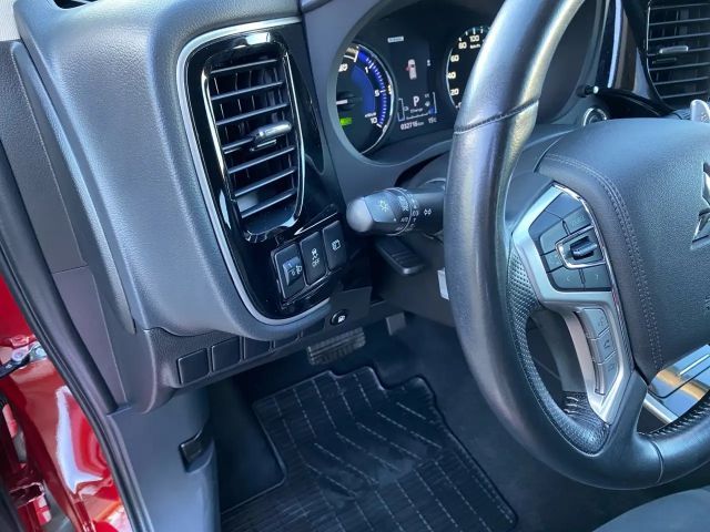 Mitsubishi Outlander PHEV