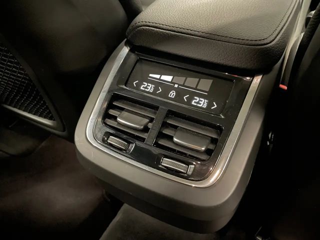 Volvo XC60 AWD Momentum