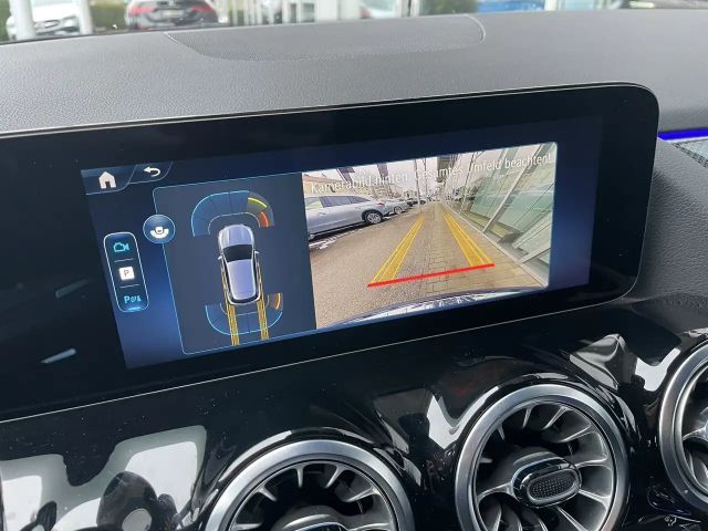 Mercedes-Benz GLA 220 4MATIC AMG Line