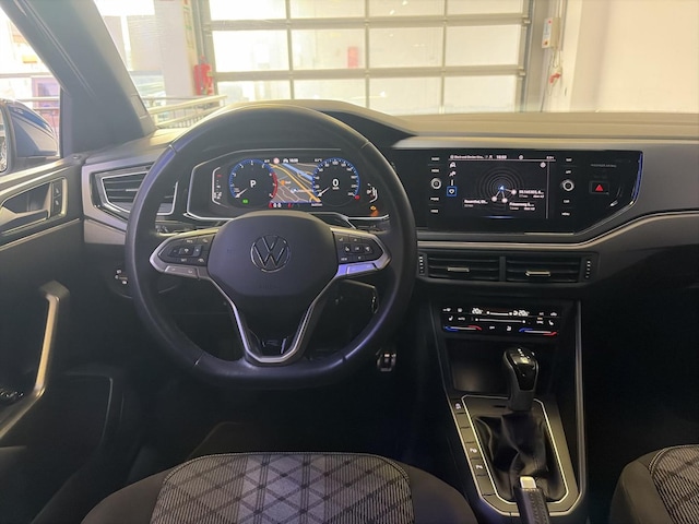 Volkswagen Polo 1.0 TSI DSG R-Line