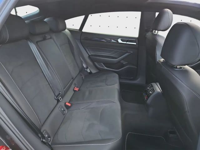 Volkswagen Arteon 2.0 TSI DSG R-Line