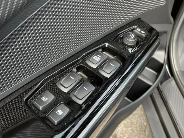 SsangYong Tivoli 2WD Quartz