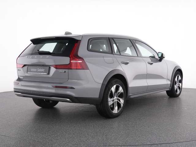 Volvo V60 Cross Country CC
