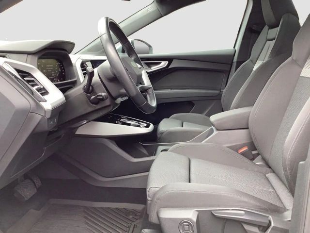 Audi Q4 e-tron basis 82kWh Pano LED Navi SHZ PDC Klima