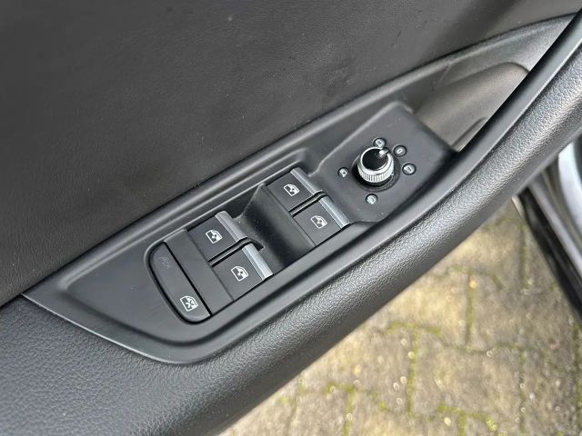 Audi A4 35 TDI Avant S-Line S-Tronic