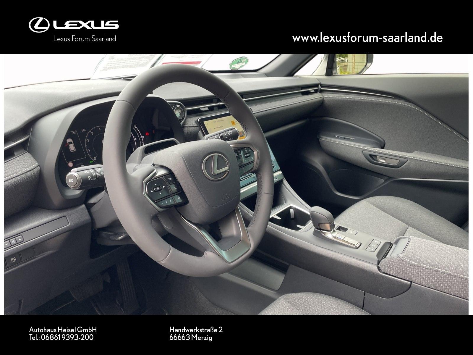 Lexus LBX FWD Basis Komfort-Paket