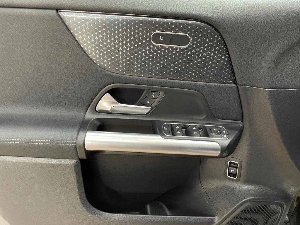 Mercedes-Benz GLA 220 4MATIC GLA 220 d Progressive