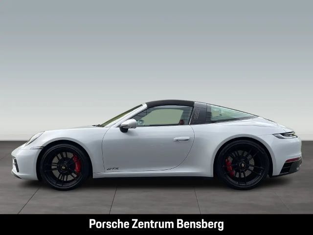 Porsche 992 4 Cabrio GTS Targa