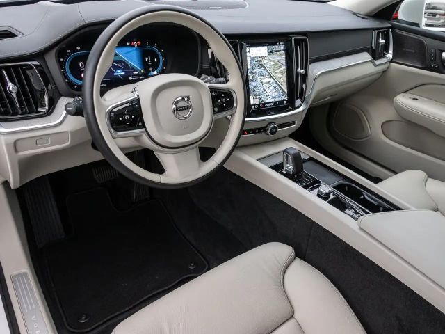 Volvo V60 Cross Country AWD Ultimate