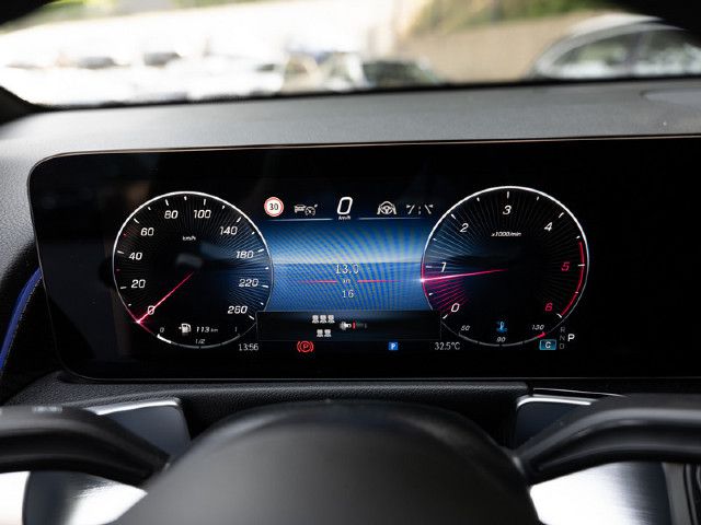 Mercedes-Benz GLB 220 4MATIC GLB 220 d