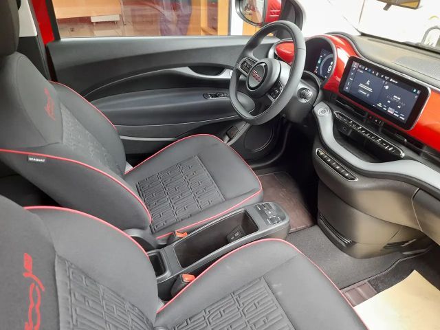 Fiat 500e RED