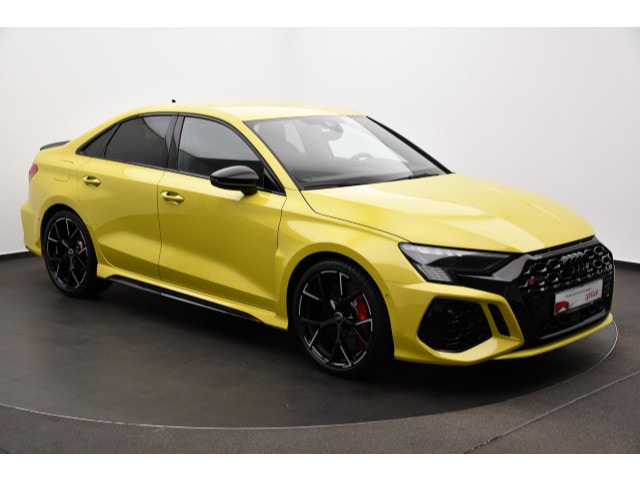 Audi RS3 Quattro S-Tronic Sedan