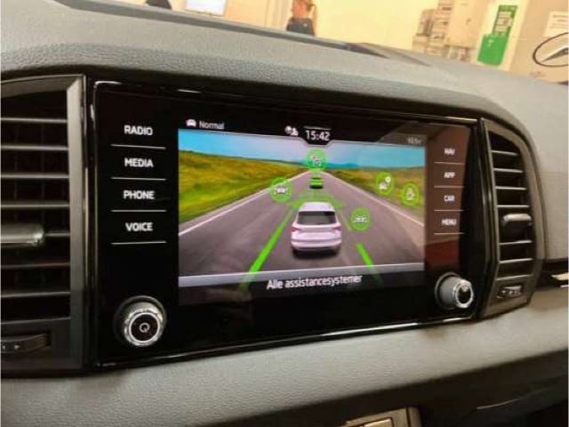 Skoda Karoq 1.5 TSI Sportline