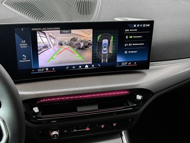 BMW 320 320i M-Sport Sedan