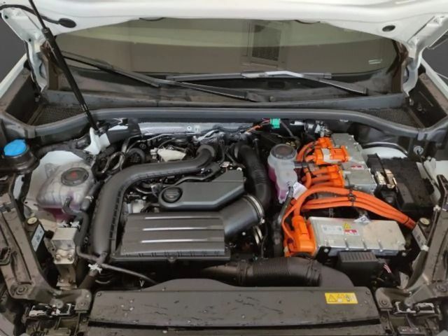 Cupra Terramar 1.5 e-Hybrid VZ