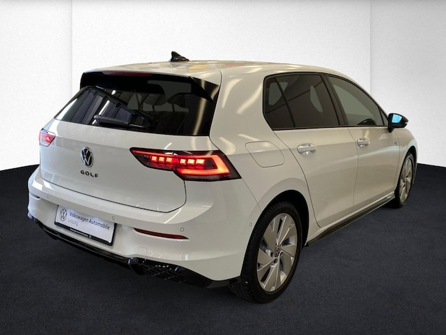 Volkswagen Golf 1.5 eTSI DSG R-Line Style