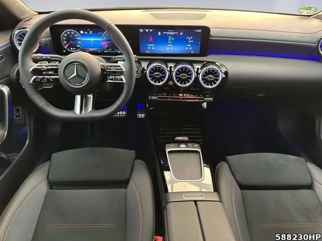 Mercedes-Benz CLA 200 AMG Line