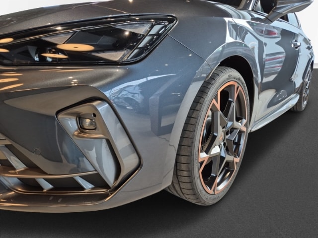 Cupra Leon 1.5 eTSI Matrix Sennheiser DCC ACC Kessy