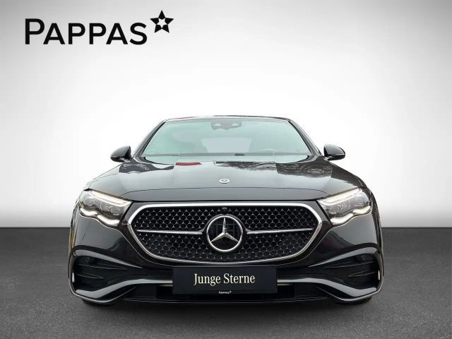 Mercedes-Benz E 220 4MATIC E 220 d Sedan