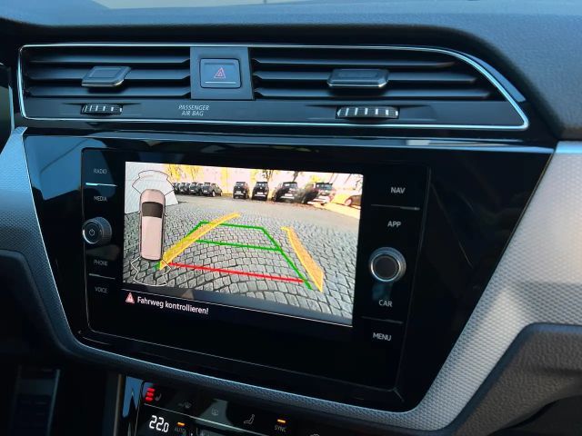 Volkswagen Touran 1.5 TSI DSG