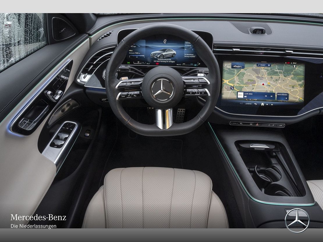 Mercedes-Benz E 220 E 220 d Sedan