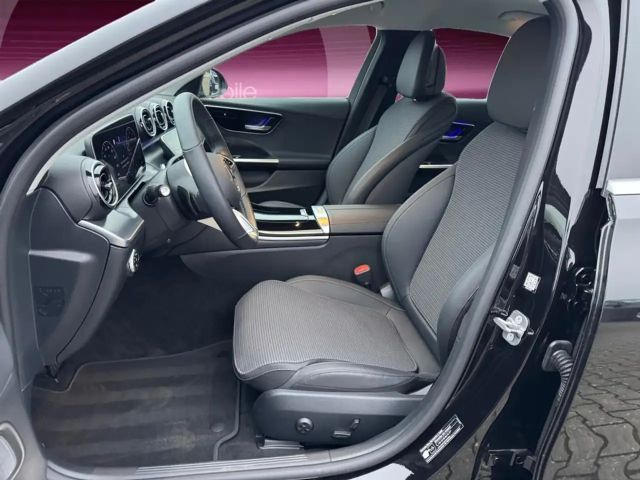 Mercedes-Benz C 180 AVANTGARDE Sedan