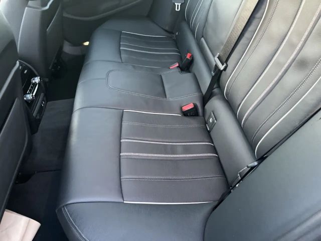 BMW 520 520d Luxury Line Touring xDrive