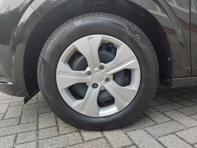 Dacia Sandero Essential TCe 90