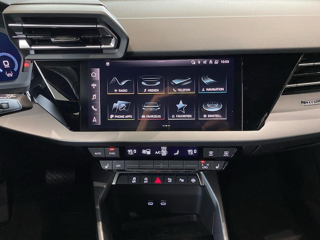 Audi A3 30 TFSI S-Tronic Sportback