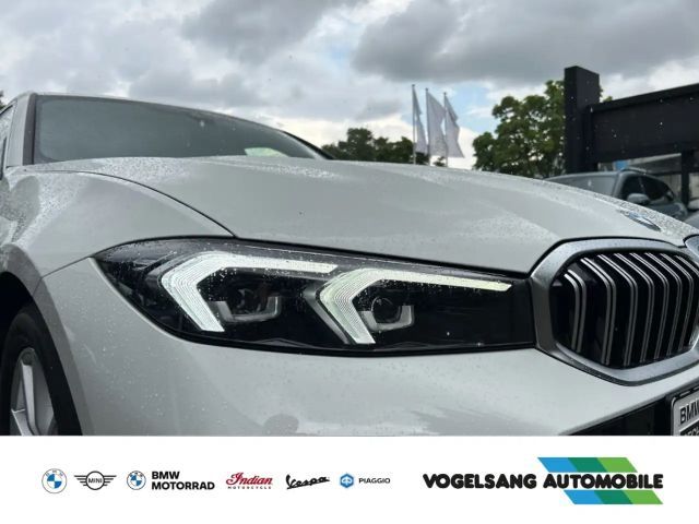 BMW 320 320d M-Sport Sedan