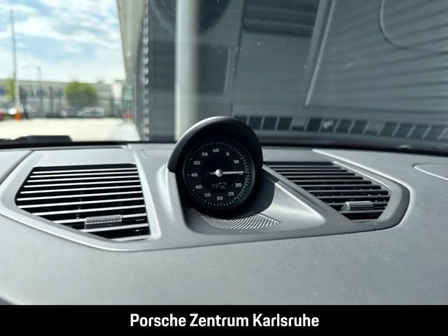 Porsche 992 Cabrio Carrera GTS