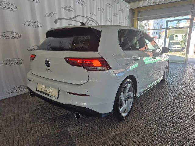 Volkswagen Golf 2.0 TSI GTI
