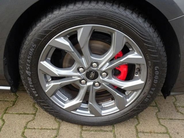 Ford Focus ST Line Wagon