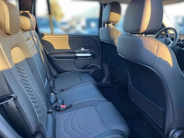 Mercedes-Benz GLB 220 4MATIC GLB 220 d