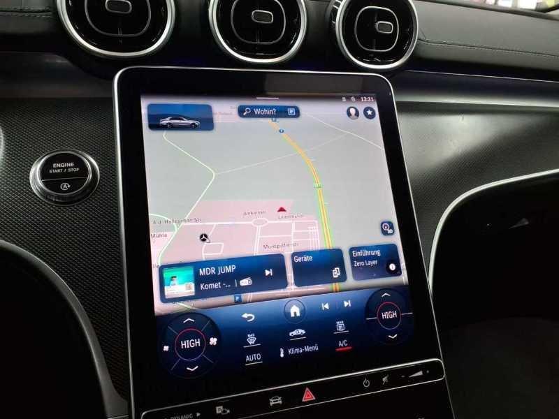 Mercedes-Benz C 220 AMG Line C 220 d Sedan