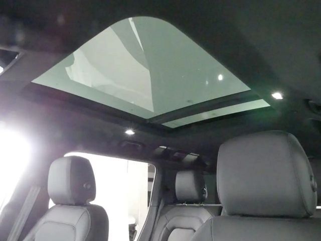 Land Rover Defender 110 P300e S