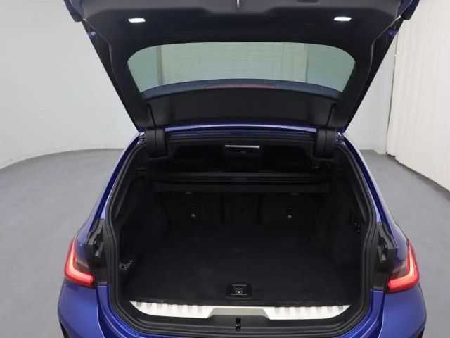 BMW 330 FACELIFT 2 - PANODAK - HIFI