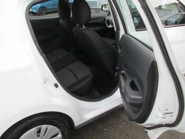 Mitsubishi Space Star Star