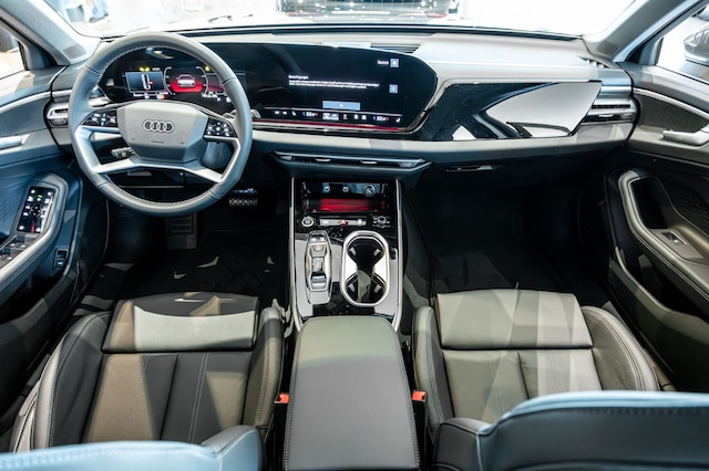 Audi A6 Avant Quattro S-Tronic